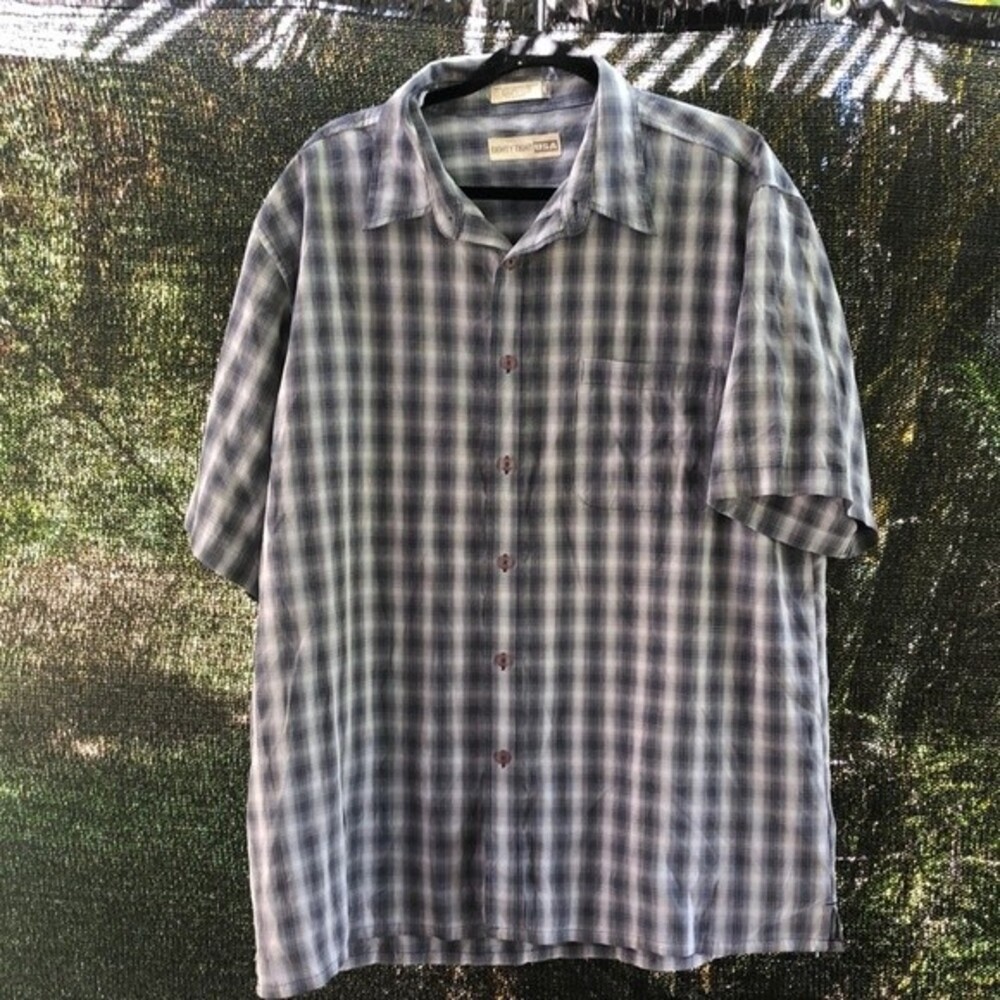 EIGHTY EIGHT USA Men's Plaid Button Down Chest Pocket Collar Dress Shirt XL